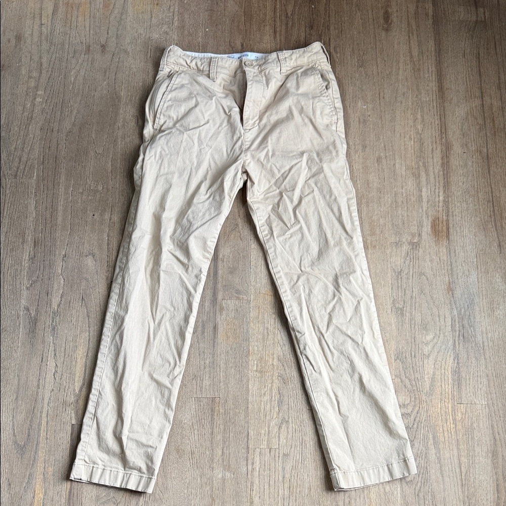 Hollister Men's Tan Chinos